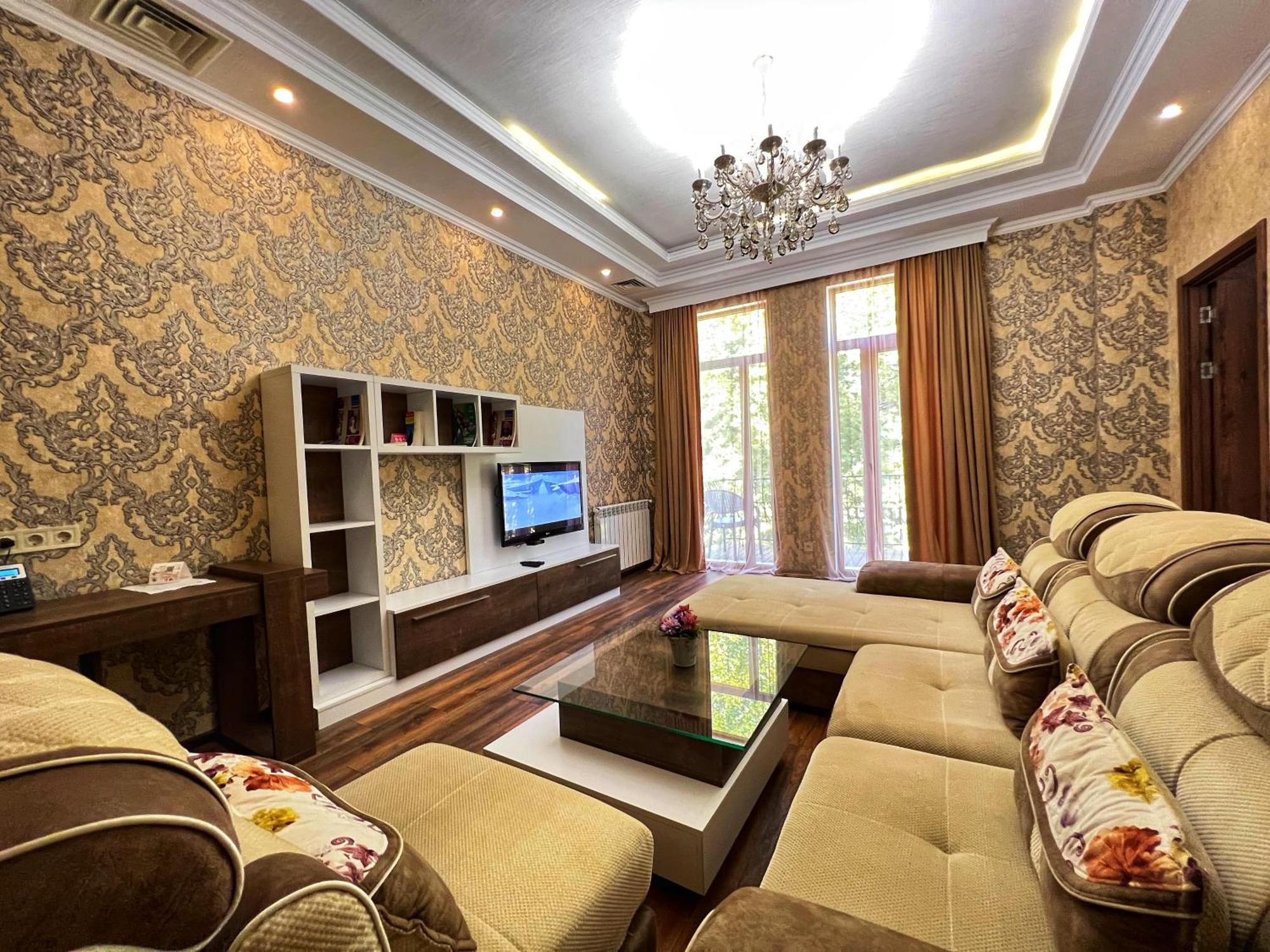 Hotel King David The Builder Kutaisi Dış mekan fotoğraf